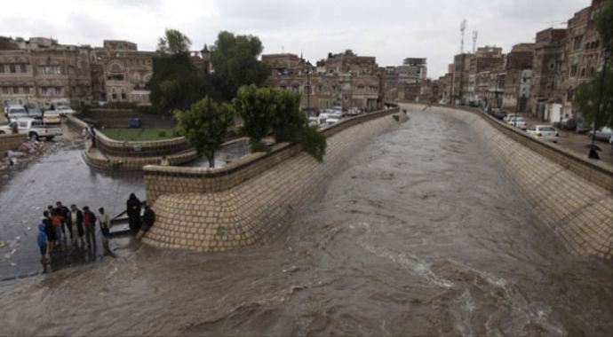 Yemen'de sel, 32 kişi'yi yuttu Yemen'de sel, 32 kişi'yi yuttu