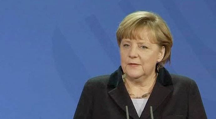 Angela Merkel koalisyona sıcak bakıyor