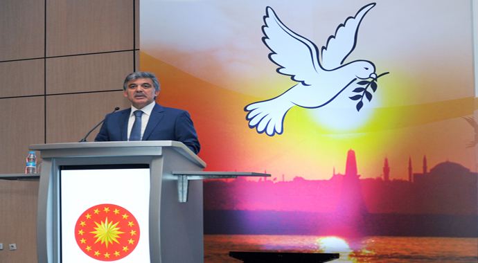 Abdullah Gül enerji konferansında konuştu