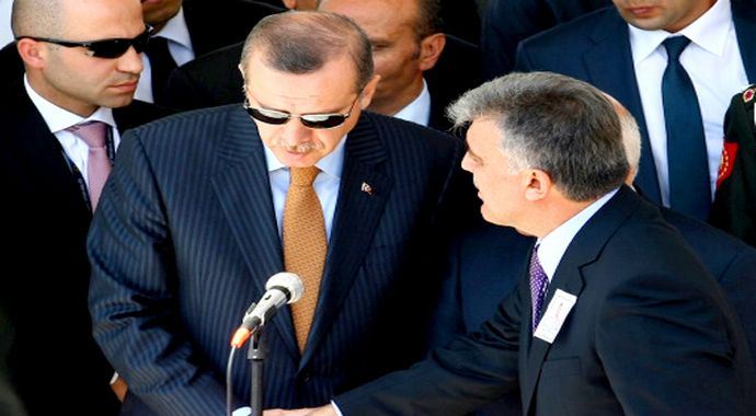 Cumhurbaşkanı Gül, Başbakan Erdoğan ile Mısır&#039;ı görüşecek