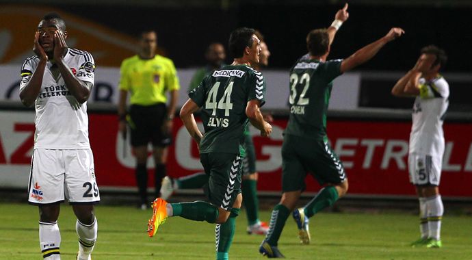 Konyaspor&#039;un 11&#039;i Emenike&#039;den ucuz