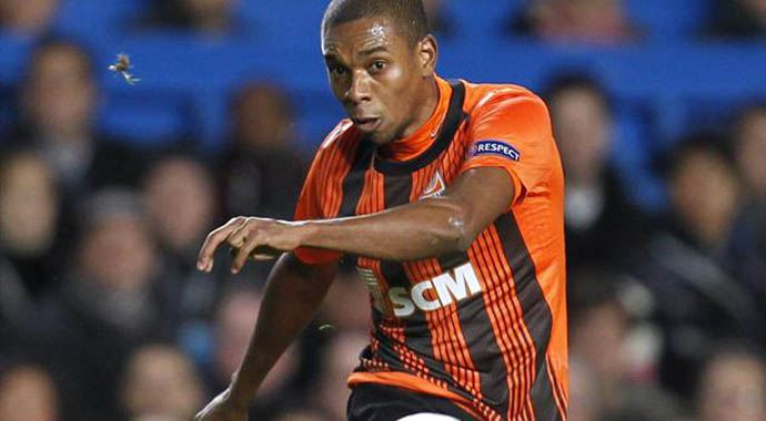 Fernandinho, Manchester City için 4 milyon sterlinden vazgeçti
