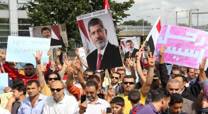 Fas'ta onbinler darbeci Mısır ordusunu protesto etti Fas'ta onbinler darbeci Mısır ordusunu protesto etti