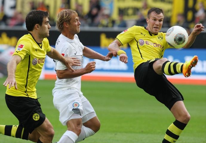 Dortmund tek farkla kazanmayı başardı