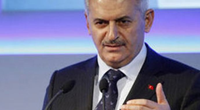 Binali Yıldırım, 'Uçak biletlerine tavan fiyat getirilebilir'