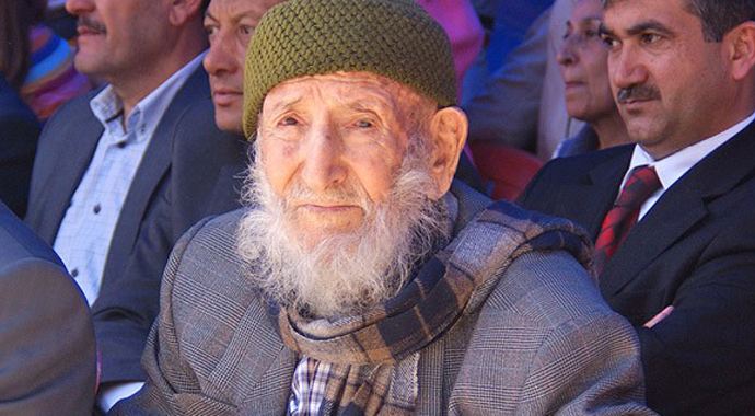 'Mehmet dede' 124 yaşında vefat etti 'Mehmet dede' 124 yaşında vefat etti