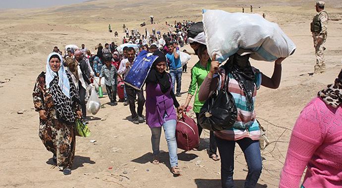 3 günde 15 bin kişi Irak&#039;a sığındı