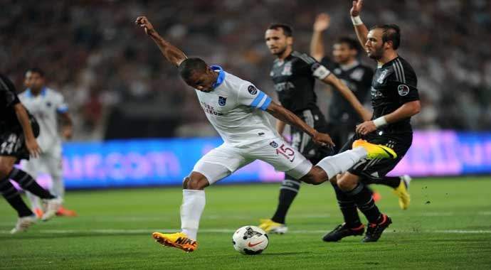 Malouda çıldırttı Malouda çıldırttı