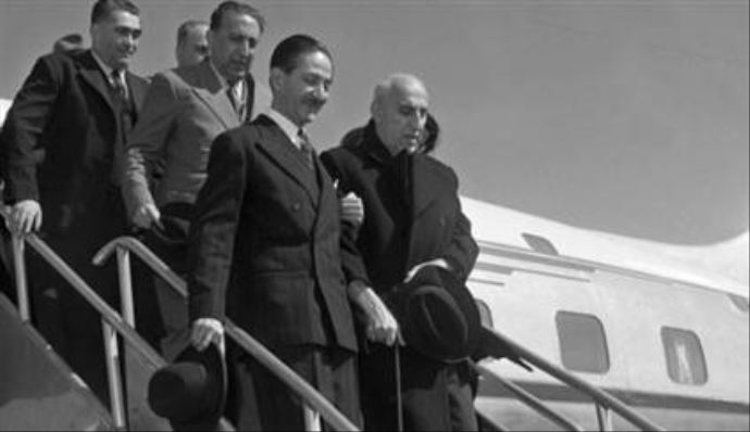 CIA'den 60 yıl sonra itiraf, 'O darbenin sorumlusu biziz' CIA'den 60 yıl sonra itiraf, 'O darbenin sorumlusu biziz'