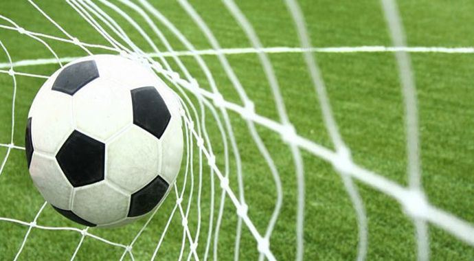 Almanya futbolunda ırkçılık iddiası