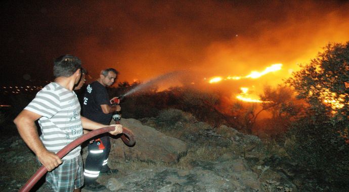 Bodrum alev alev yanıyor Bodrum alev alev yanıyor