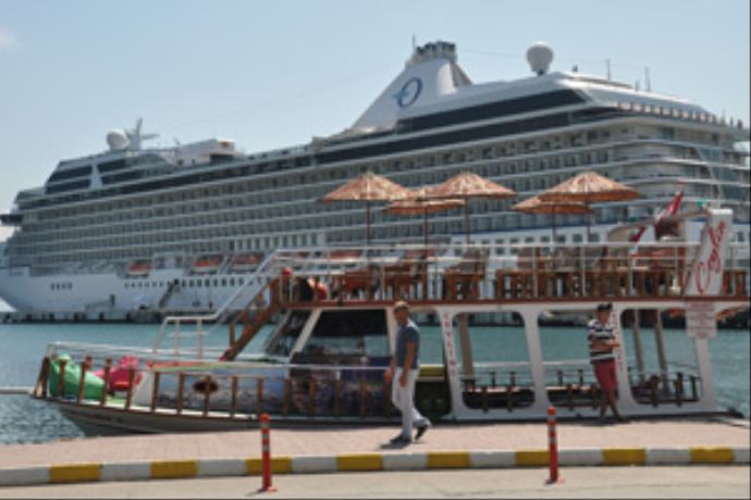Dünyanın en lüks gemisi Sinop'ta Dünyanın en lüks gemisi Sinop'ta