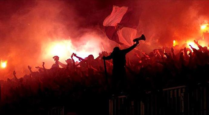 Avrupa futbolunda ırkçılık sürüyor Avrupa futbolunda ırkçılık sürüyor
