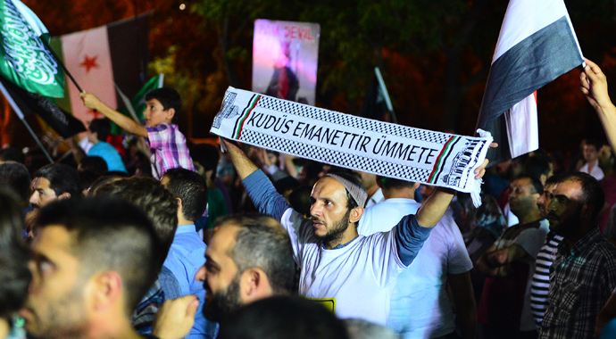 Saraçhane Parkı'nda katliama tepki gösterisi Saraçhane Parkı'nda katliama tepki gösterisi