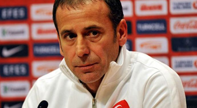 Abdullah Avcı, Fatih Terim ile görüşülmesine kırıldı Abdullah Avcı, Fatih Terim ile görüşülmesine kırıldı