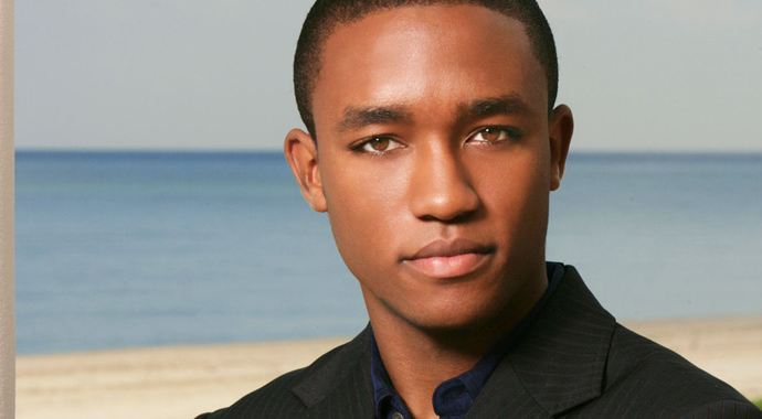 Ünlü oyuncu Lee Thompson Young evinde ölü bulundu Ünlü oyuncu Lee Thompson Young evinde ölü bulundu