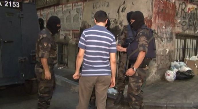 İstanbul'da terör operasyonu İstanbul'da terör operasyonu