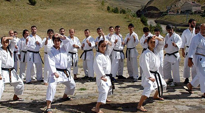 Sporcu sayısını artır, 400 lirayı al Sporcu sayısını artır, 400 lirayı al