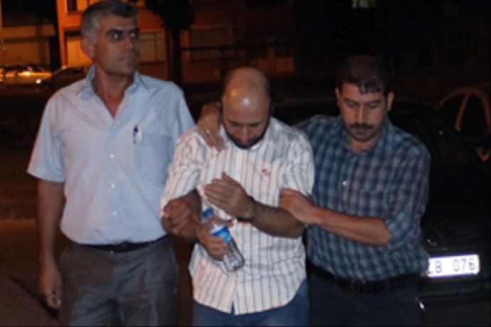 Saçı olmayan şüpheli, peruklu sahte kimlikle dolandırdı