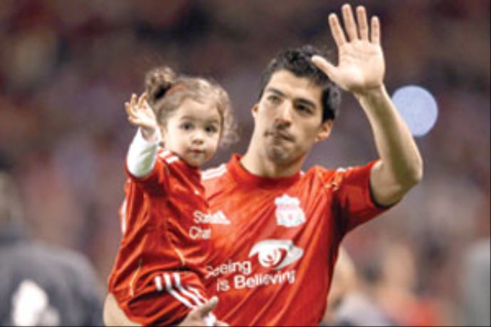 Luis Suarez satılık değil