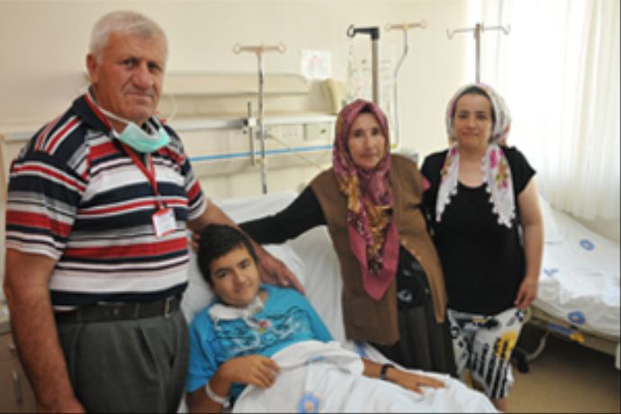 Anneden oğluna en güzel bayram hediyesi Anneden oğluna en güzel bayram hediyesi