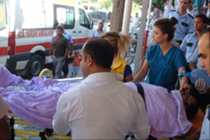 Ceylanpınar'da göğsüne mermi isabet eden bir kişi öldü Ceylanpınar'da göğsüne mermi isabet eden bir kişi öldü