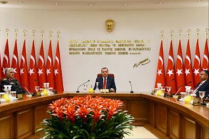 YAŞ'ta rütbe alan komutanların listesi
