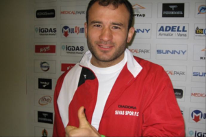 Yeni Malatyaspor, Mehmet Yıldız ile görüşüyor