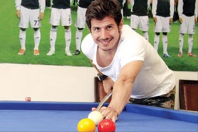 Emre Belözoğlu Galatasaray&#039;a yüklendi