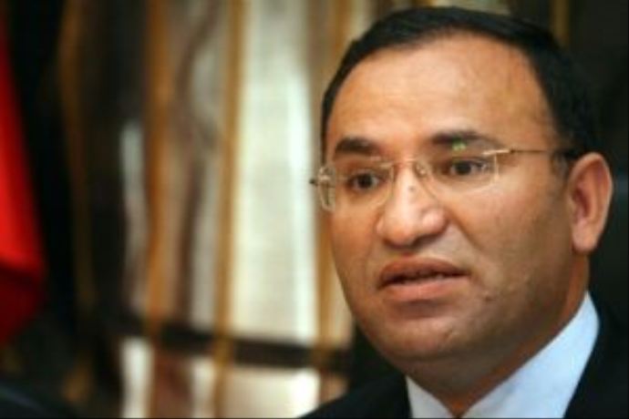 Bekir Bozdağ'dan Ergenekon öncesi açıklama Bekir Bozdağ'dan Ergenekon öncesi açıklama