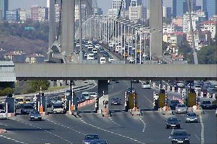 Ramazan Bayramı'nda otoyollar ve toplu taşıma ücretsiz Ramazan Bayramı'nda otoyollar ve toplu taşıma ücretsiz
