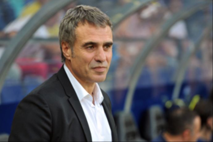 Ersun Yanal'dan, Emenike ve Cardozo açıklaması Ersun Yanal'dan, Emenike ve Cardozo açıklaması