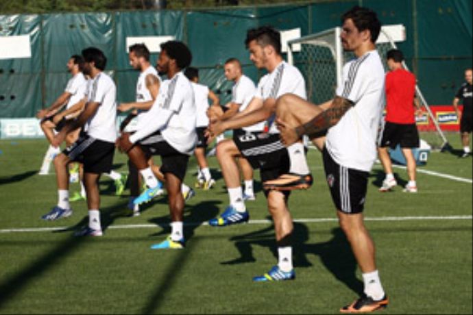 Beşiktaş yeni sezon hazırlıklarını tüm hızıyla sürdürüyor