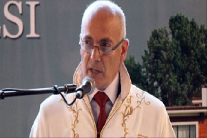 Akademik ilan krizi rektörü istifaya sürükledi