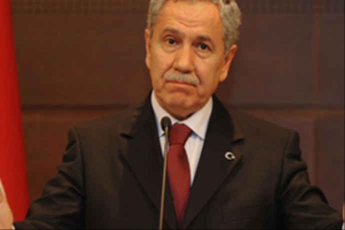 Bülent Arınç, &#039;Yargı kararlarına uymak mecburiyetindeyiz&#039;