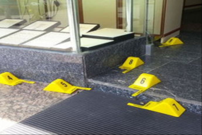 İstanbul'da maskeli soyguncular ateş açtı İstanbul'da maskeli soyguncular ateş açtı