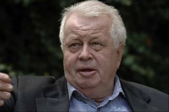 İnal Batu son yolculuğuna uğurlandı İnal Batu son yolculuğuna uğurlandı