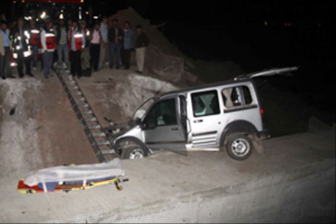 Sivas'ta feci kaza, 2 ölü