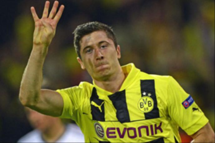 Dortmund Lewandowski'yi bırakmıyor Dortmund Lewandowski'yi bırakmıyor