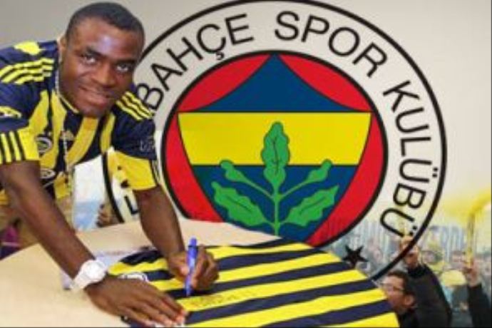 Fenerbahçe Emenike'yi KAP'a bildirdi Fenerbahçe Emenike'yi KAP'a bildirdi