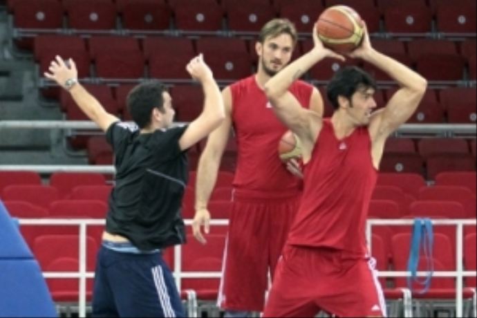 Milli takımdan 2 isim daha çıkarıldı