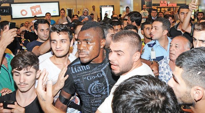Emenike, 'Nerede kalmıştık'