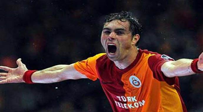 Olympiakos'tan Galatasaray'a Elmander şakası Olympiakos'tan Galatasaray'a Elmander şakası