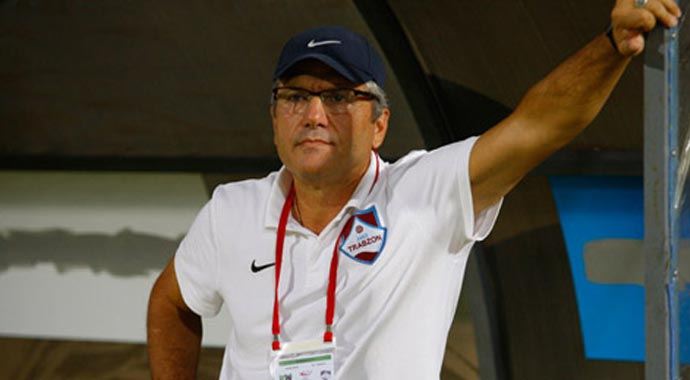Trabzonspor teknik direktörü Akçay, 'Golcü transferi yapacağız' Trabzonspor teknik direktörü Akçay, 'Golcü transferi yapacağız'