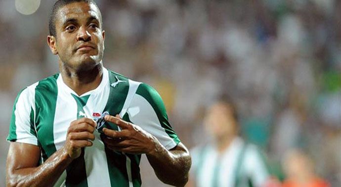 Gökçek Vederson, Antalyaspor'la anlaştı Gökçek Vederson, Antalyaspor'la anlaştı