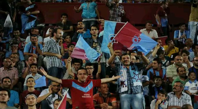 Trabzonspor'dan taraftarlarına bayram hediyesi Trabzonspor'dan taraftarlarına bayram hediyesi