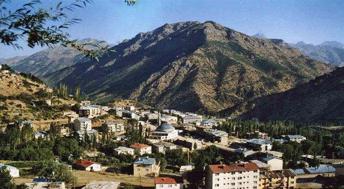 Hakkari Şemdinli'de kaza gerginliği Hakkari Şemdinli'de kaza gerginliği