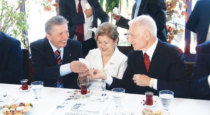 Mehmet Haberal, 'Tahliye oldum ama hâlâ Silivri'de gibiyim' Mehmet Haberal, 'Tahliye oldum ama hâlâ Silivri'de gibiyim'