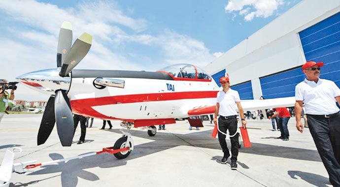 İlk millî uçağımız Hürkuş teste başlıyor İlk millî uçağımız Hürkuş teste başlıyor