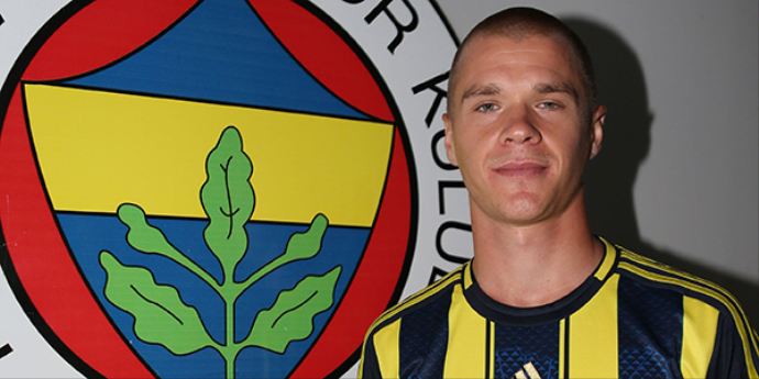 Fenerbahçe lisans çıkardı, Holmen utandırmadı